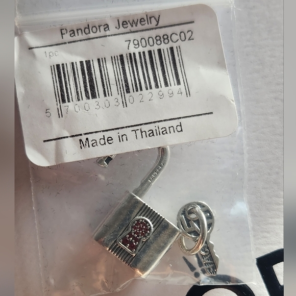 - Nwt Pandora Padlock and Key Dangle Charm - Picture 5 of 6